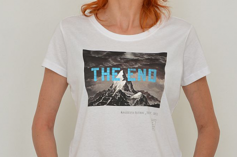 Fotografia: T-shirt z nadrukiem obrazu Małgorzaty Rozenau - The End