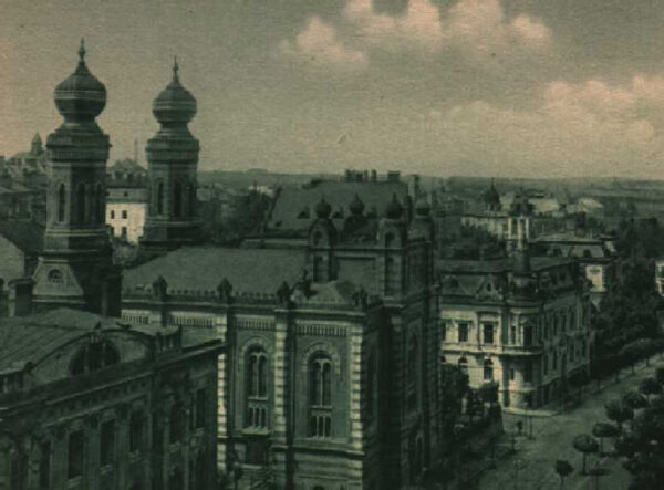 Stara pocztówka przedstawiająca synagogę w Bielsku.